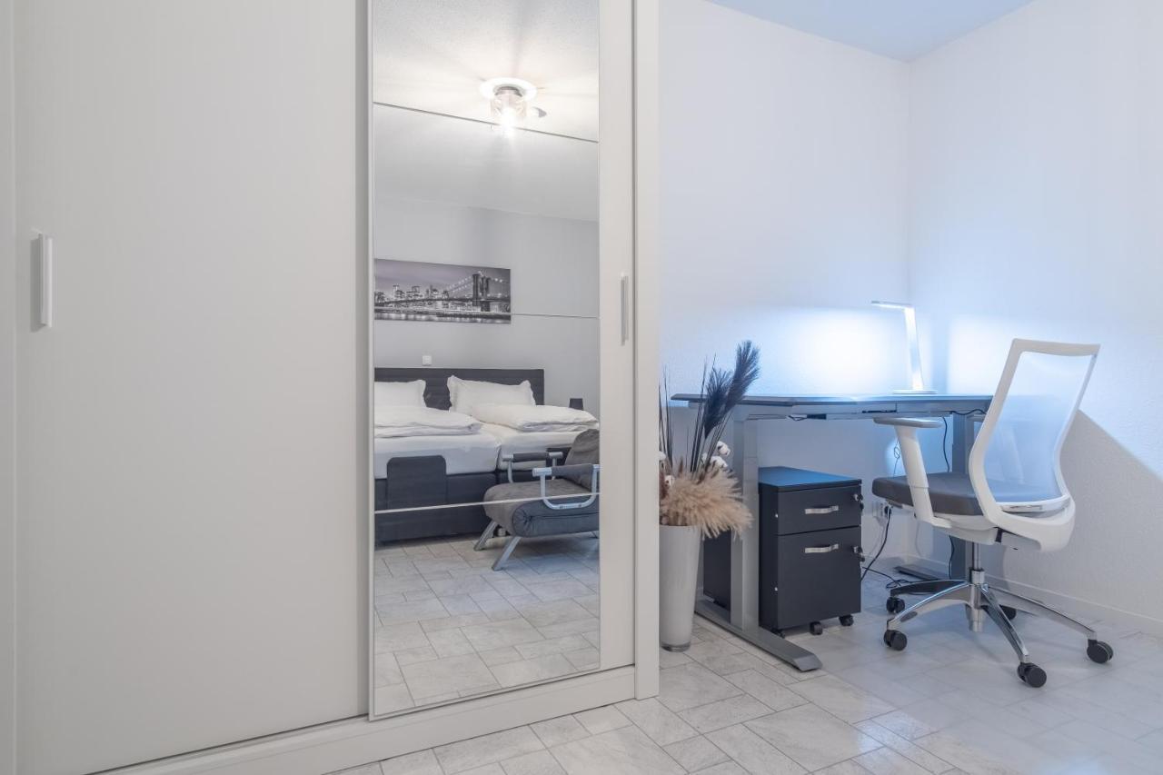 Arbeitsplatz, Balkon, Tiefgarage Naehe Neue Messe Apartment Leipzig Luaran gambar