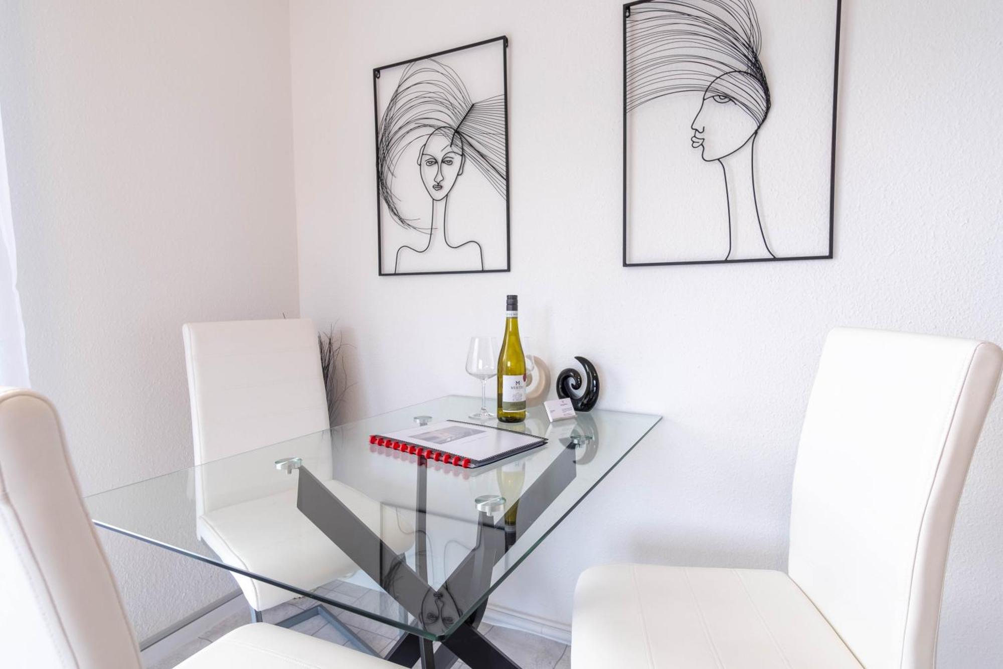 Arbeitsplatz, Balkon, Tiefgarage Naehe Neue Messe Apartment Leipzig Luaran gambar