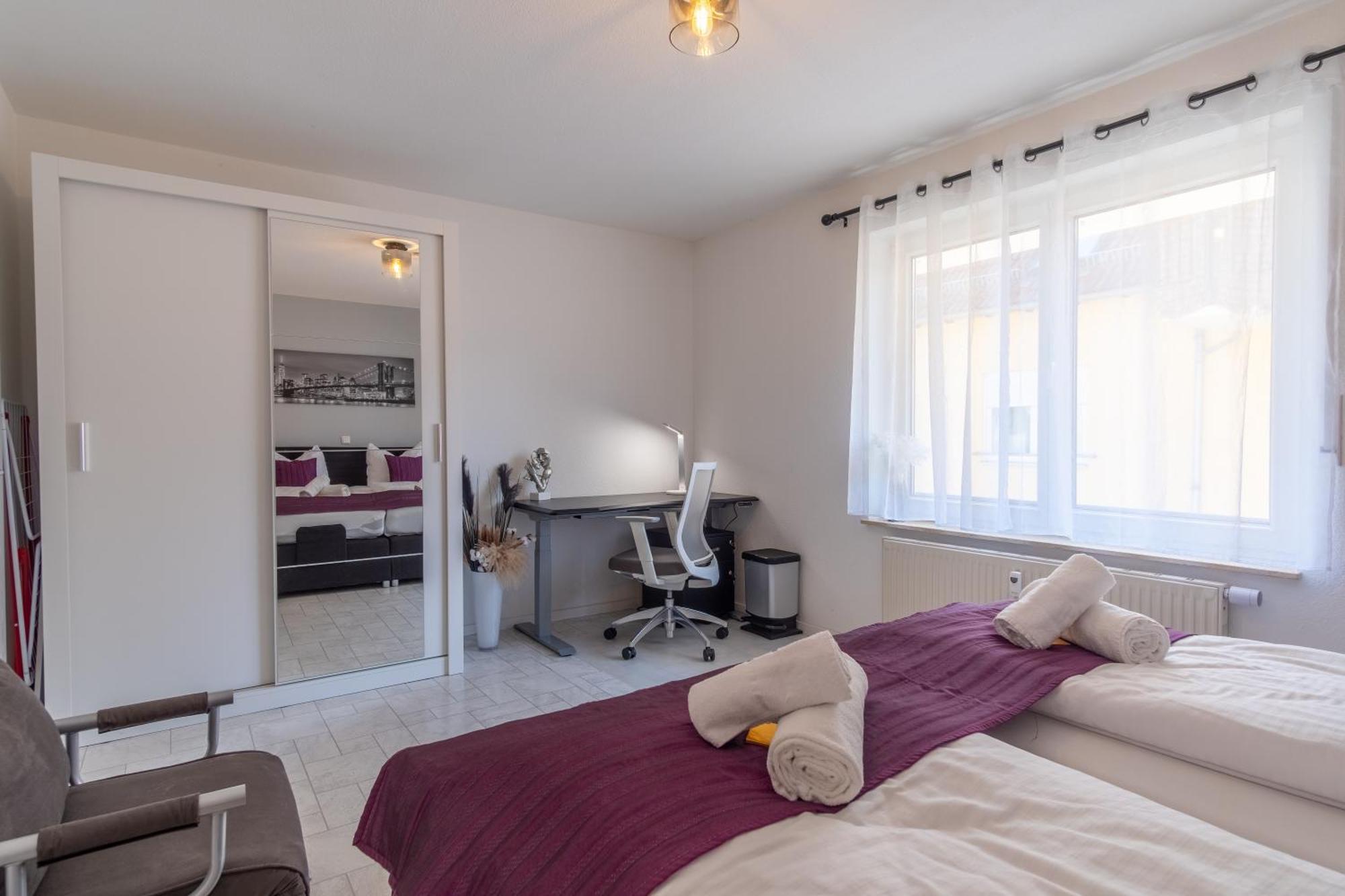 Arbeitsplatz, Balkon, Tiefgarage Naehe Neue Messe Apartment Leipzig Luaran gambar