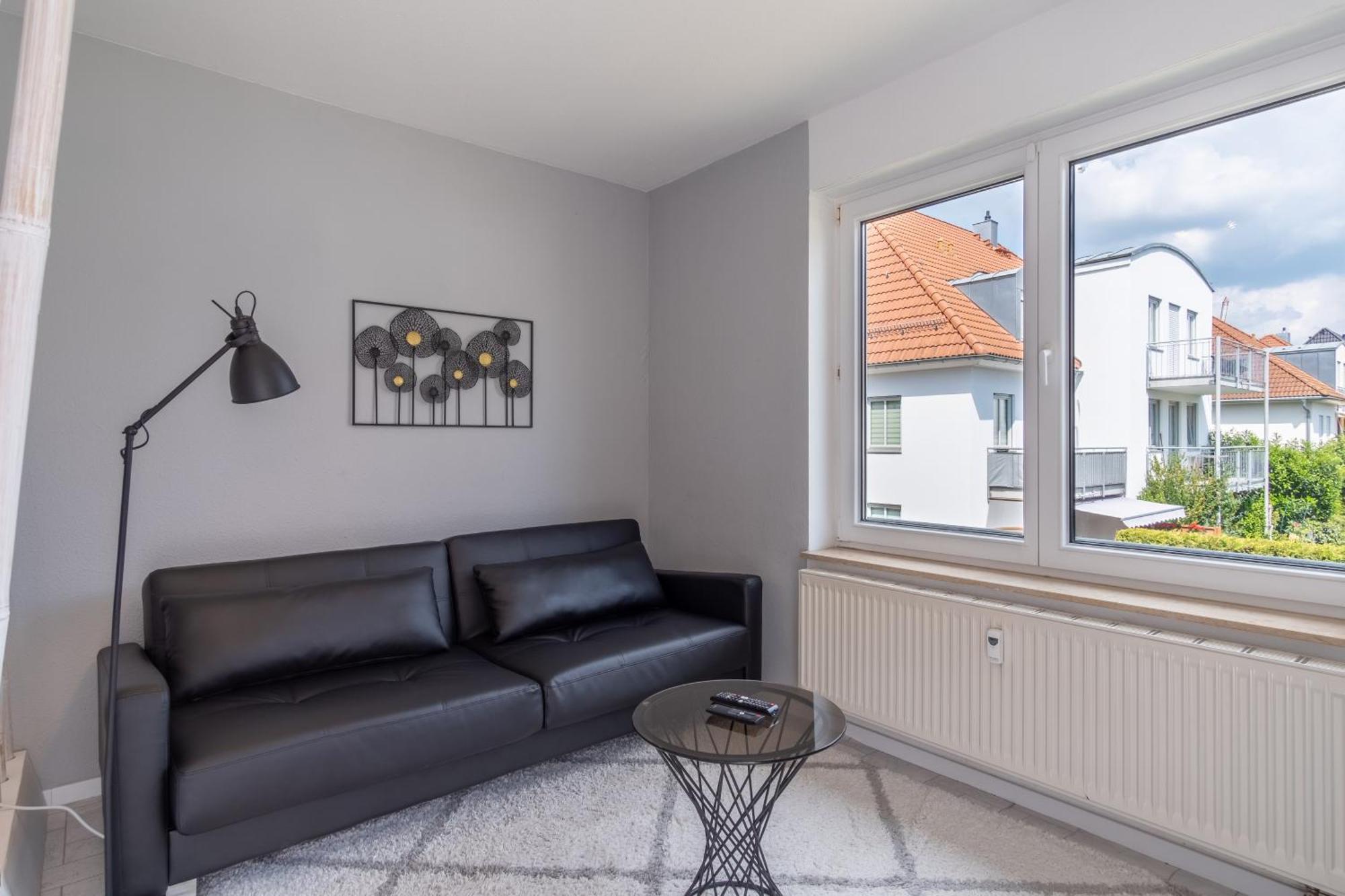 Arbeitsplatz, Balkon, Tiefgarage Naehe Neue Messe Apartment Leipzig Luaran gambar